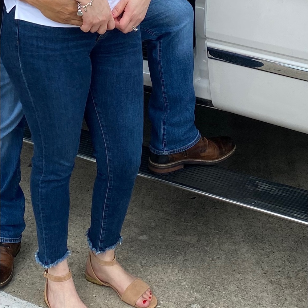 SOLD❗️❗️🌸Ann Taylor Jeans🌸